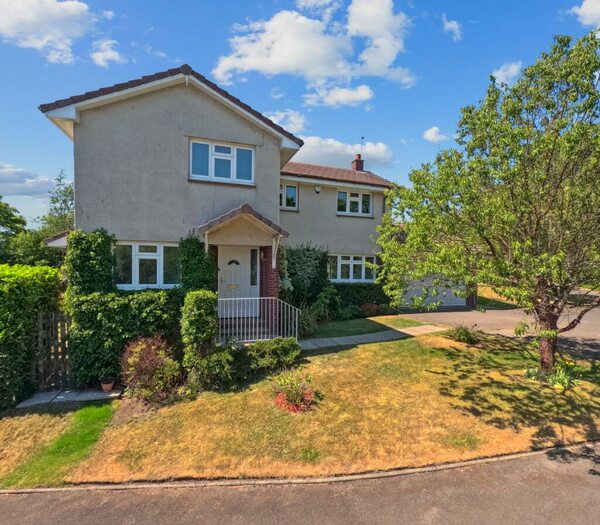 5 Bedroom Detached House For Sale In Murdoch Drive, Milngavie, East Dunbartonshire, G62