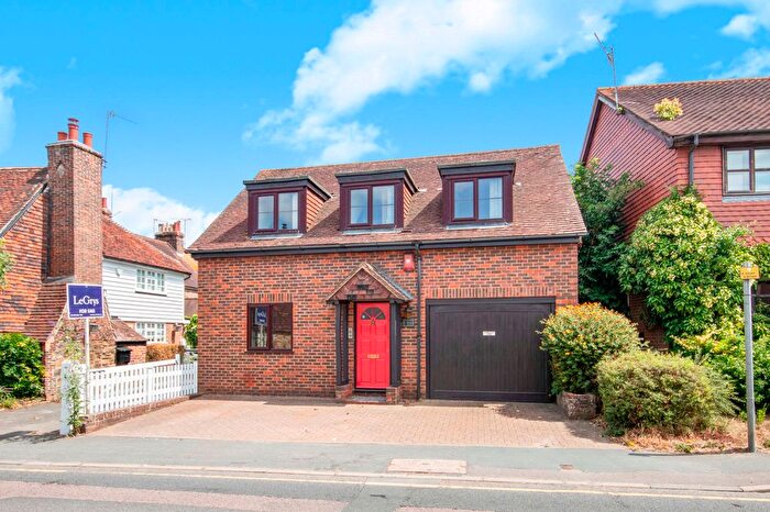 3 Bedroom Detached House For Sale In Heating House, Mill Hill, Edenbridge, TN8