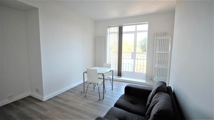 Apartment To Rent In Northwick Terrace, St Johns Wood, NW8