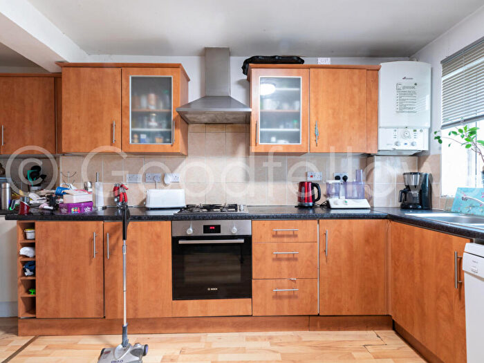 3 Bedroom Terraced House To Rent In Farm Road, Morden, SM4