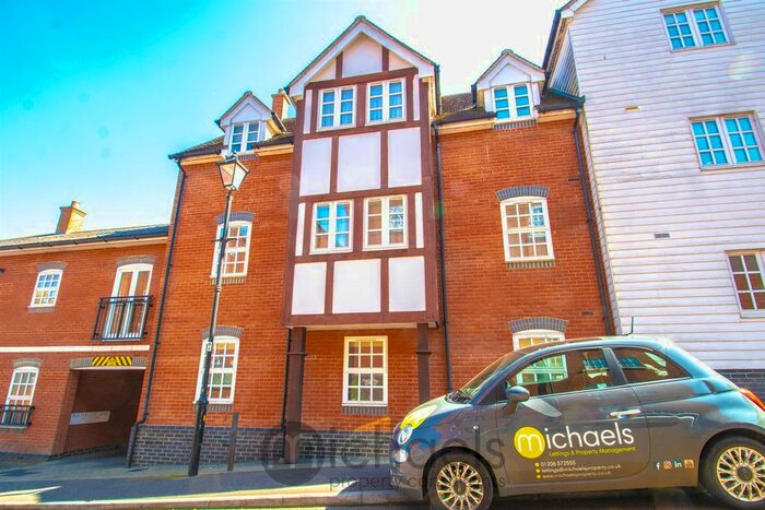 2 Bedroom Flat To Rent In Waterside Lane, Colchester, CO2