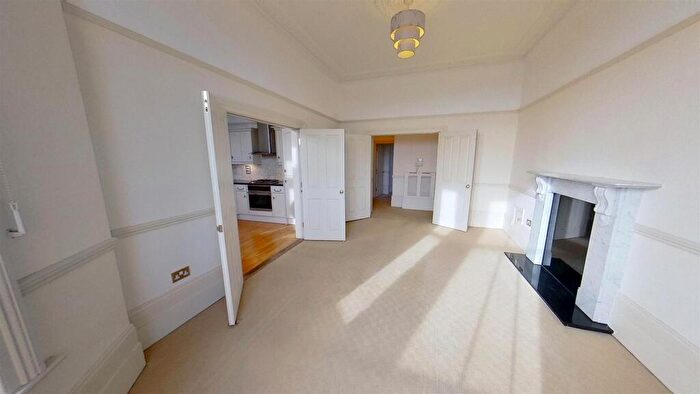 2 Bedroom Flat To Rent In Two Bedroom Sea Front Apartment, CT20