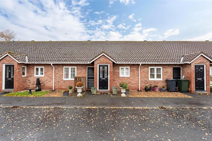 2 Bedroom Detached House For Sale In Walton Park, North Shields, NE29