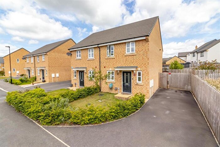 3 Bedroom Semi-Detached House For Sale In Falling Foss Way, Bramhope, LS16