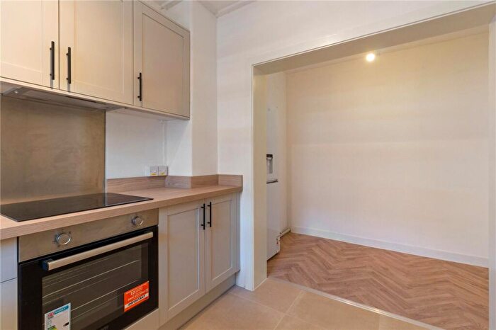 2 Bedroom Apartment To Rent In Clarence Road, London, E5