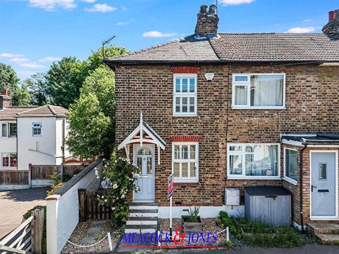 2 Bedroom End Of Terrace House To Rent In St. Peters Road, Warley, Brentwood, CM14