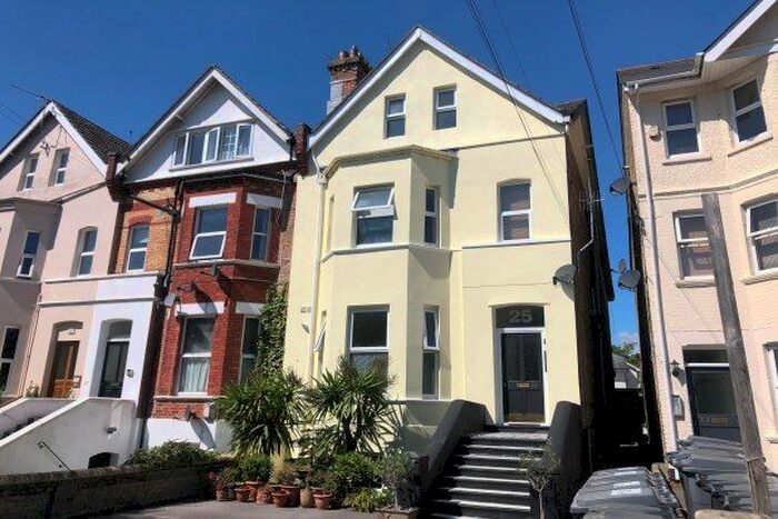 1 Bedroom Flat To Rent In Rls Avenue, Bournemouth, BH4