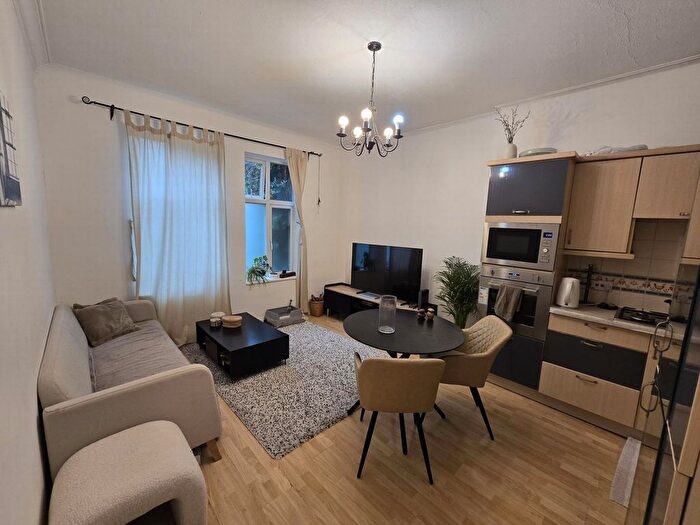 1 Bedroom Flat To Rent In Eagle Lodge, Golders Green Road, Golders Green, NW11