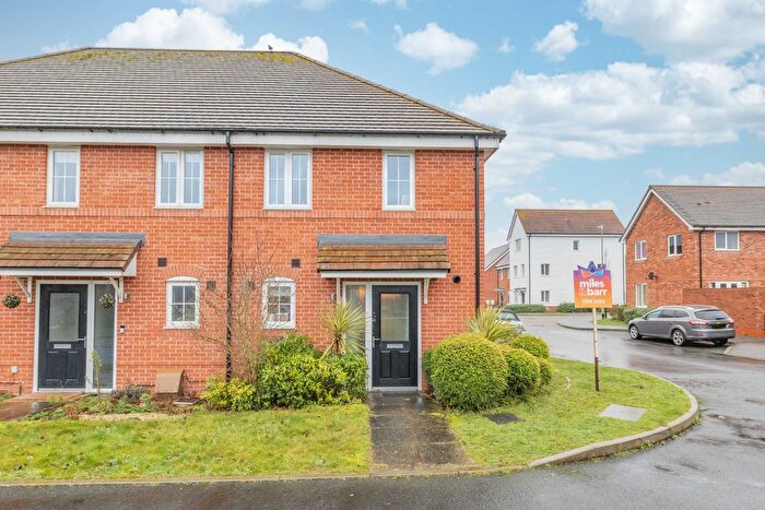 2 Bedroom End Terrace House For Sale In Wales Crescent, Canterbury, Kent, CT1