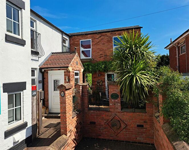 2 Bedroom Semi-Detached House For Sale In Cobden Street, Derby, DE22