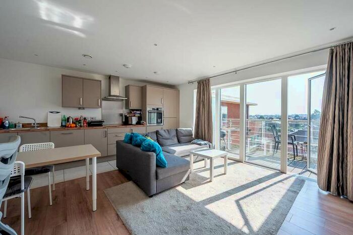 1 Bedroom Flat To Rent In Kingston Road, Wimbledon, SW20