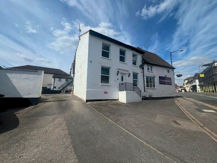 3 Bedroom Semi-Detached House To Rent In Oxford Street, Southam, Warwickshire, CV47