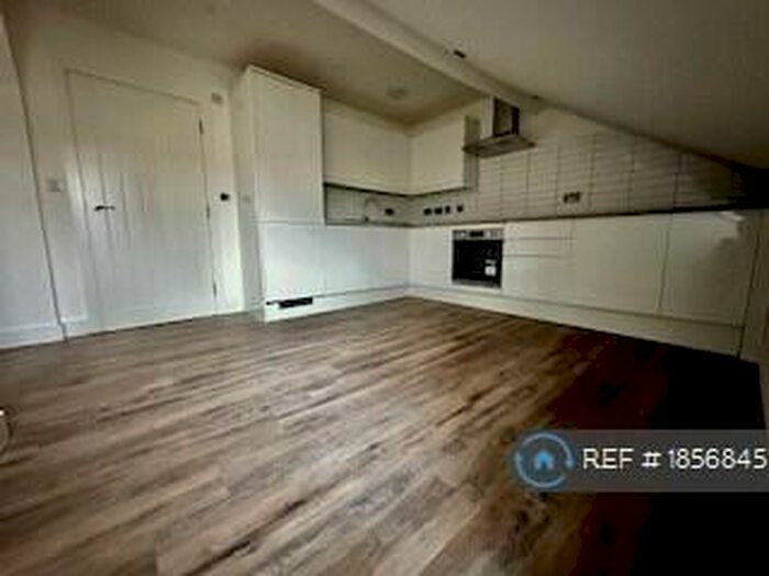 1 Bedroom Flat To Rent In Cotham Hill, Bristol, BS6