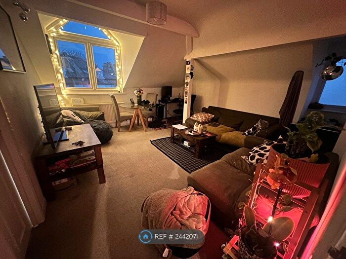 1 Bedroom Flat To Rent In Tierney Road, London, SW2