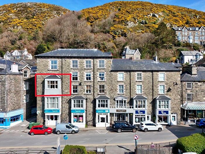 2 Bedroom Apartment For Sale In Apartment, Cors Y Gedol, Barmouth, LL42