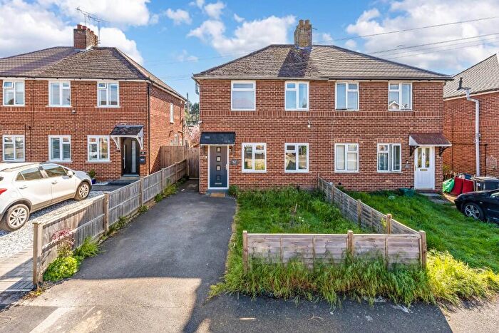 3 Bedroom Semi Detached House For Sale In Cromwell Road, Newbury, Berkshire, RG14