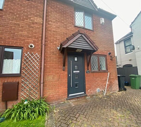 2 Bedroom Property To Rent In Balds Lane, Stourbridge, DY9