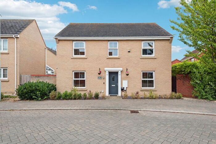 4 Bedroom Detached House For Sale In Fox Brook, St Neots, PE19