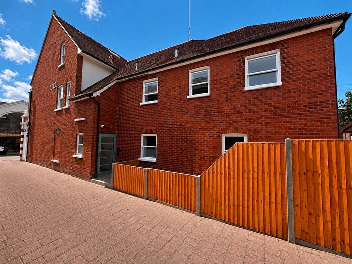 1 Bedroom Flat To Rent In Fleet Road, Fleet, GU51