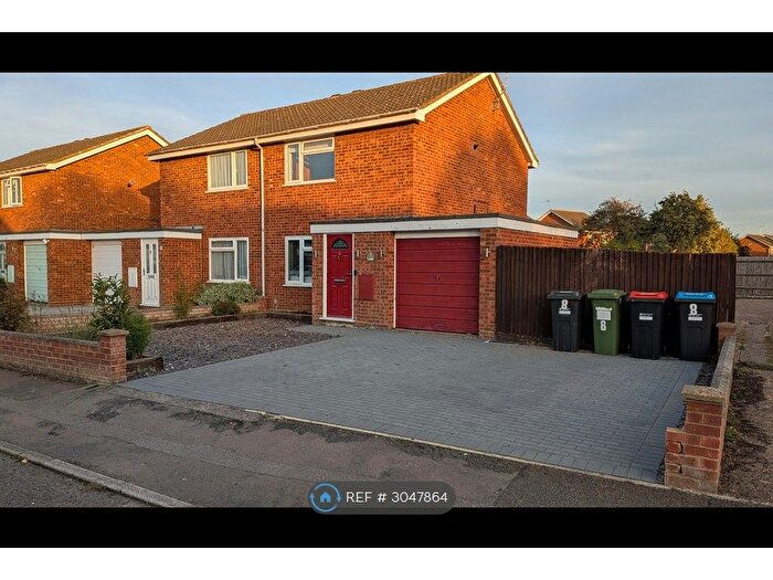2 Bedroom Semi-Detached House To Rent In Glenwoods, Newport Pagnell, MK16