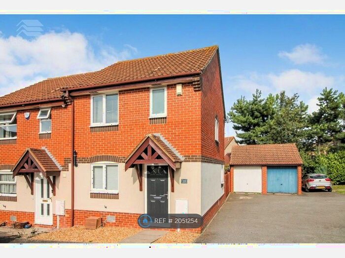 3 Bedroom Semi-Detached House To Rent In Grosmont Close, Emerson Valley, Milton Keynes, MK4