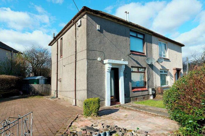 3 Bedroom Semi-Detached House For Sale In Longbar Avenue, Glengarnock, Beith, KA14