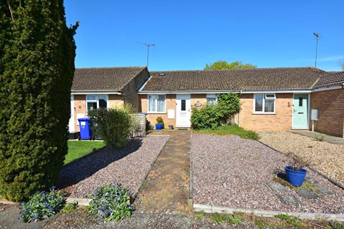 2 Bedroom Terraced Bungalow For Sale In Whitton Close, Greatworth, Banbury, OX17