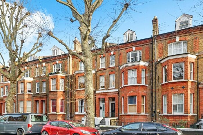 2 Bedroom Flat To Rent In Randolph Avenue, Maida Vale, W9