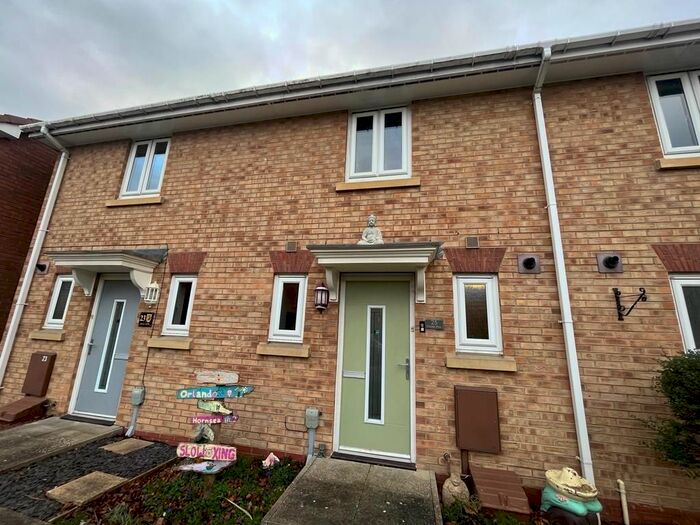 2 Bedroom Terraced House To Rent In Kielder Way, Kingswood, Hull, HU7