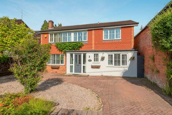 4 Bedroom Detached House To Rent In New Road, Ascot, SL5