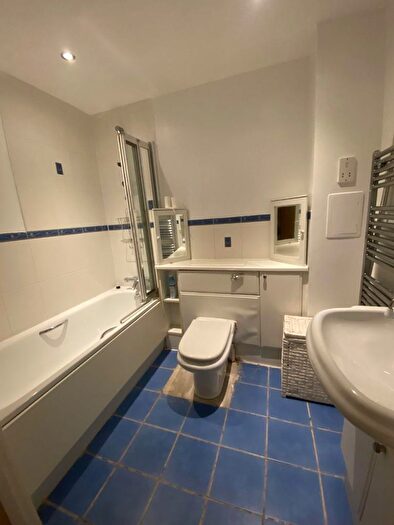 1 Bedroom Flat To Rent In Tradewinds Apartment, Wards Wharf Approach, Pontoon Dock, West Silvertown, London, E16