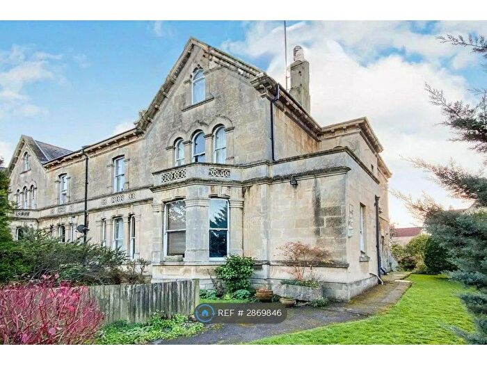 1 Bedroom Flat To Rent In Upper Oldfield Park, Bath, BA2