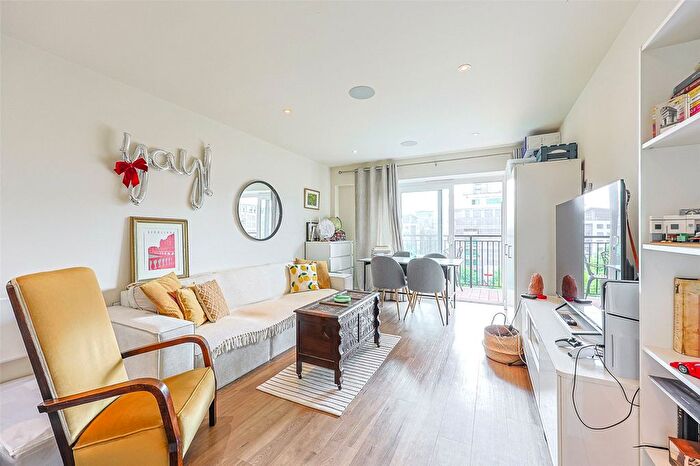 1 Bedroom Flat For Sale In Beaufort Square, Beaufort Park, NW9