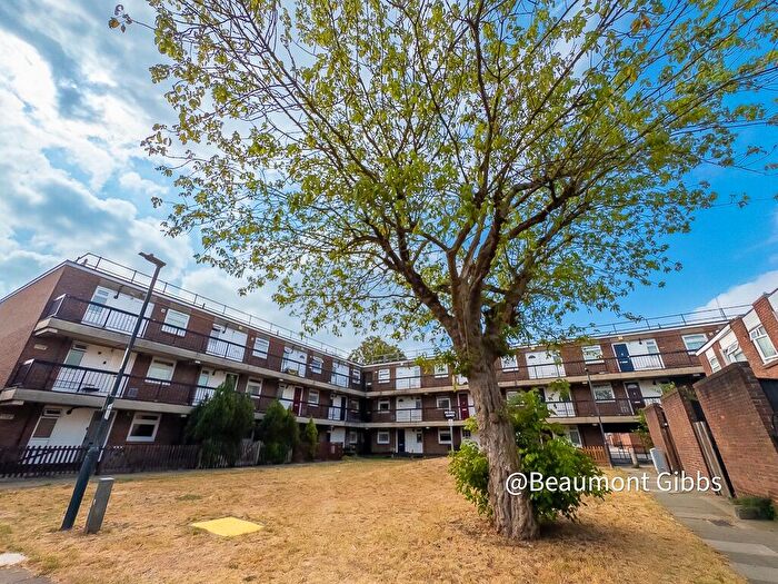 1 Bedroom Flat To Rent In Jago Close, Greenwich, Plumstead, London, SE18
