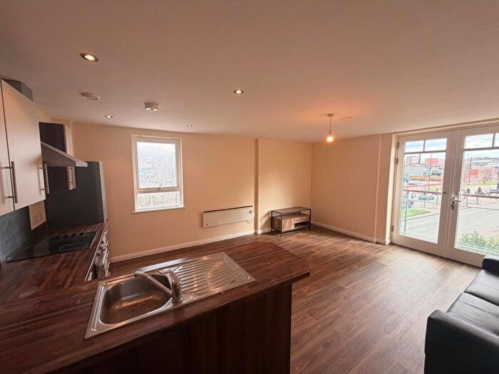 2 Bedroom Flat To Rent In Philadelphia House, Cross Bedford Street, Sheffield, South Yorkshire, S6