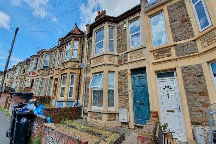 4 Bedroom Property To Rent In Douglas Road, Bristol, BS7