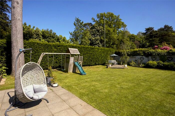 4 Bedroom Detached House For Sale In Portley Lane, Caterham, CR3