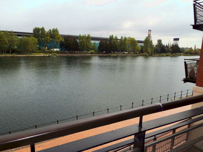 1 Bedroom Apartment To Rent In Henke Court, Cardiff Bay, CF10