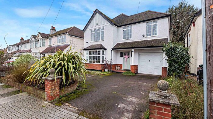 4 Bedroom Detached House For Sale In Grosvenor Road, Petts Wood, Orpington, BR5