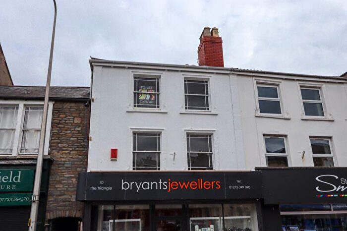 3 Bedroom Flat To Rent In The Triangle, Clevedon, BS21