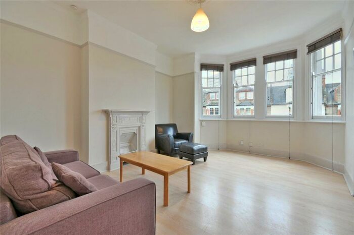 2 Bedroom Flat To Rent In Cranwich Road, Stamford Hill, N16