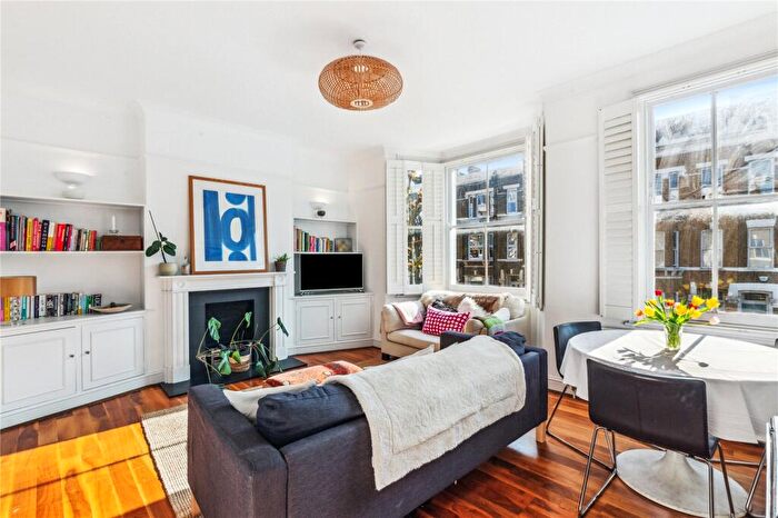 3 Bedroom Apartment For Sale In Rush Hill Road, SW11