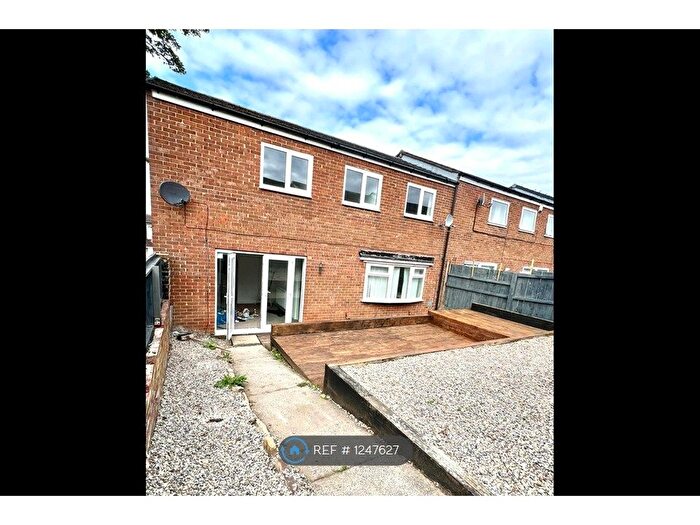 4 Bedroom Terraced House To Rent In West Thorp, Newcastle Upon Tyne, NE5