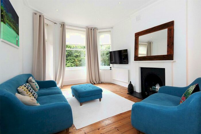 3 Bedroom Flat To Rent In Lissenden Mansions, Lissenden Gardens, London, NW5