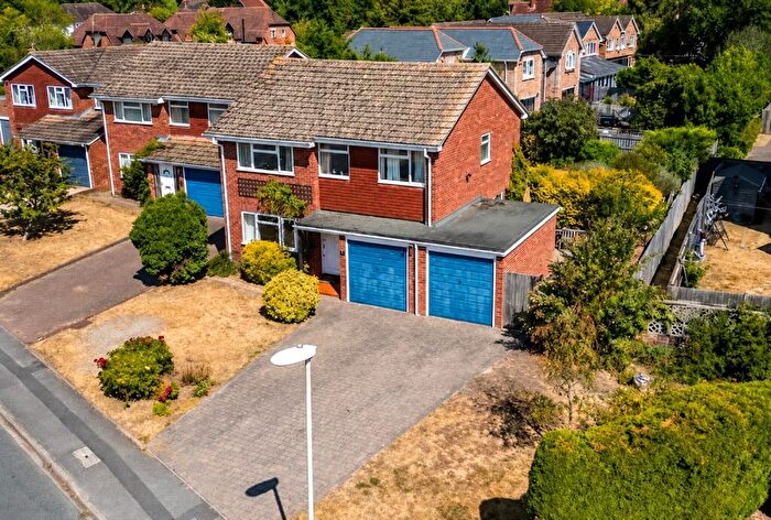 4 Bedroom Detached House For Sale In Elizabeth Rout Close, Spencers Wood, Reading, Berkshire, RG7