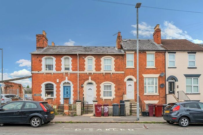 1 Bedroom Flat To Rent In Bedford Road, Reading, RG1