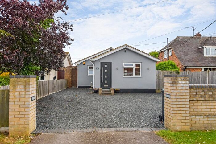 3 Bedroom Detached Bungalow For Sale In West Avenue, Mayland, CM3