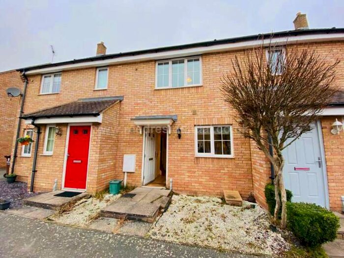 3 Bedroom House To Rent In Bunting Road, Corby, NN18