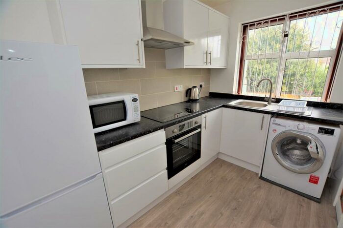 2 Bedroom Flat To Rent In Church Road, Colliers Wood Borders, CR4
