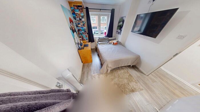 6 Bedroom Terraced House To Rent In Matlock Court, Nottingham, NG1
